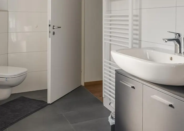 Traumlage Baldeneysee - Seeblick An Der Kampmannbruecke *